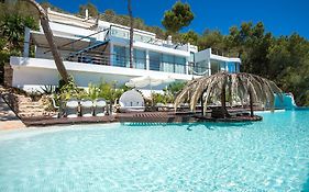 Villa Roca Ibiza - Un Paraíso Premium a solo 10 minutos de la ciudad de Ibiza y de las playas Cala Jondal y Salinas